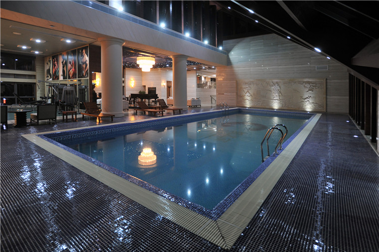 �������b���A(y��)���Ƕ������������b��Ч���D