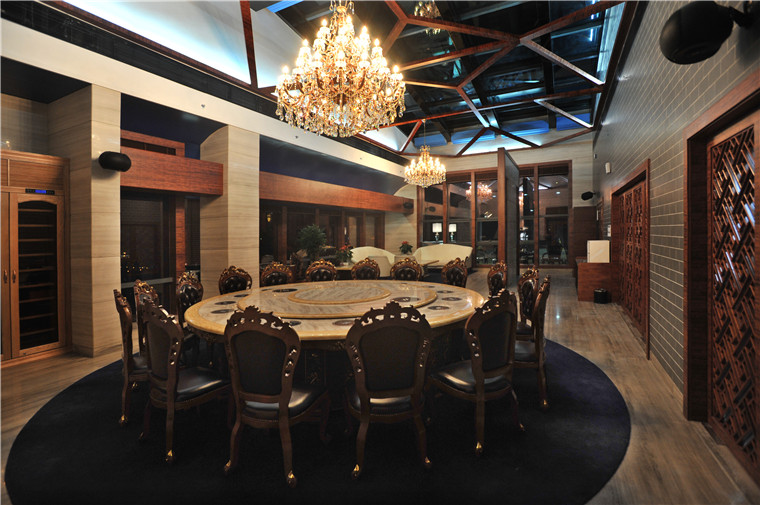 �������b���A(y��)���Ƕ������������b��Ч���D