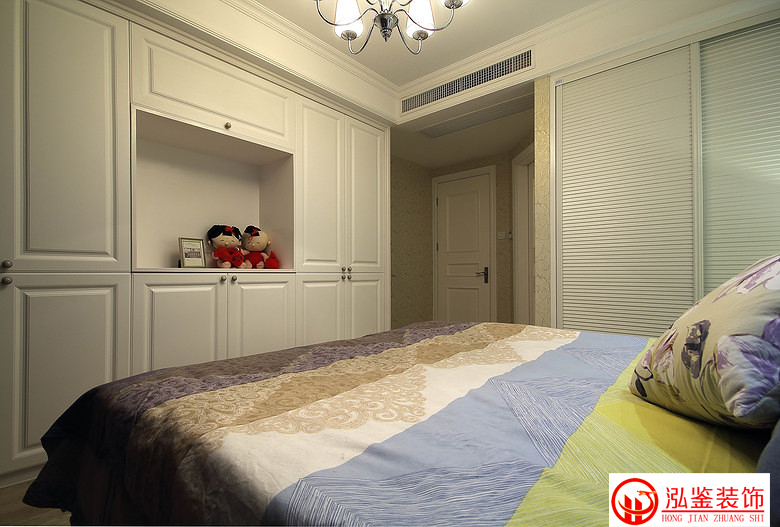 歐式客廳裝修設(shè)計