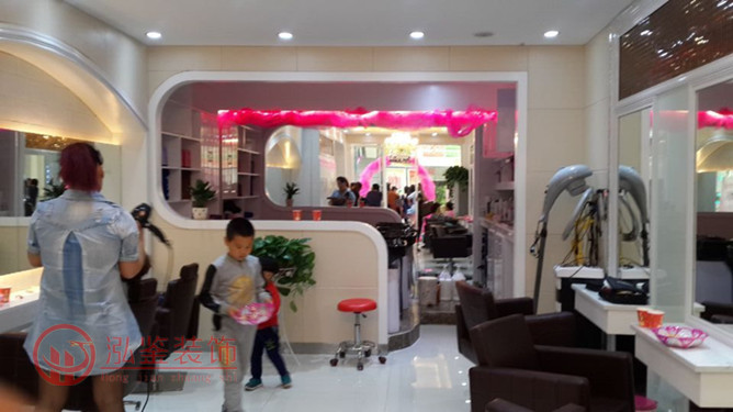 �Ϸ����l(f��)���b��-��(j��ng)�_�^(q��)�۰ďV��(ch��ng)�W�@���l(f��)��(hu��)�� 